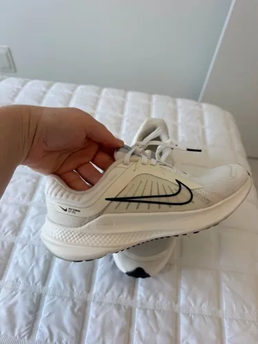 Tênis Nike Quest 35