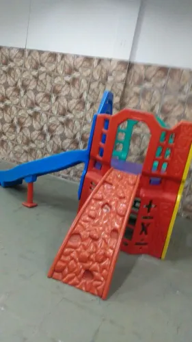 Playground semi-novo, aceito cartão