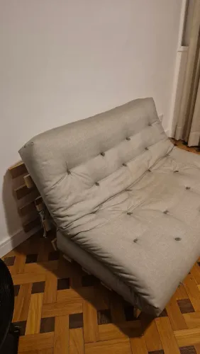 Sofa Cama Casal Futon Oriental Madeira Maciça aquablock Cinza claro marca R9