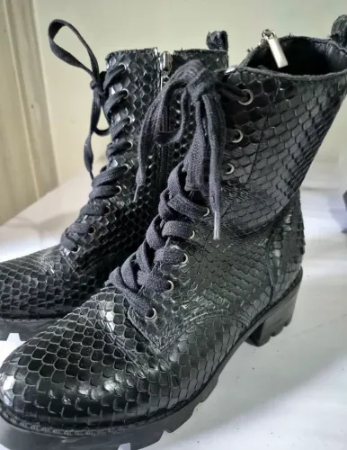Bota Coturno Schutz Best Seller Couro Navalhado | Schutz