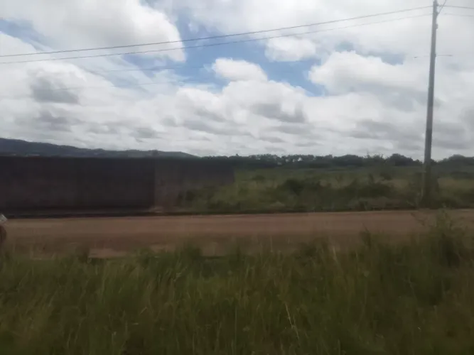 VENDO OU TROCO TERRENO EM VITÓRIA DE SANTO ANTÃO