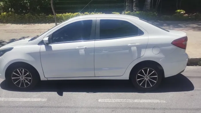 Ford KA 1.5 Sedan SE Plus 12V Flex 4P Mec. 2021