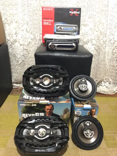 Auto Rádio CD PLAYER Automotivo e Auto Falantes 