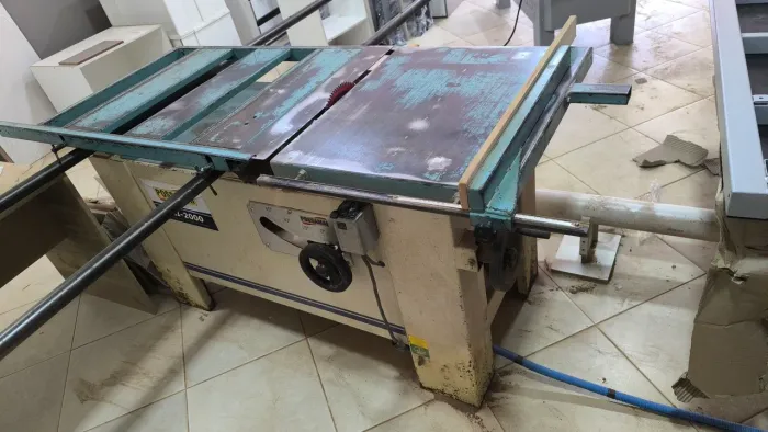 Esquadrejadeira de Precisão POSSAMAI SCI-2000