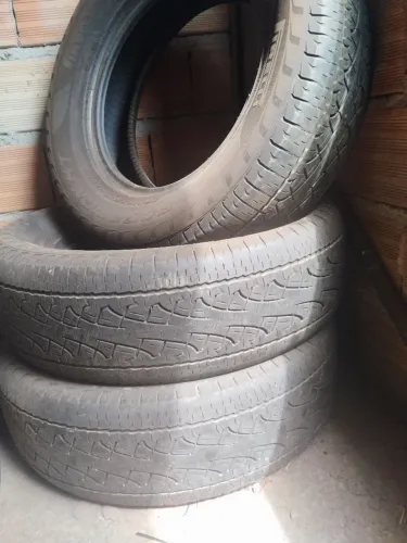 Pneus 225/65/17