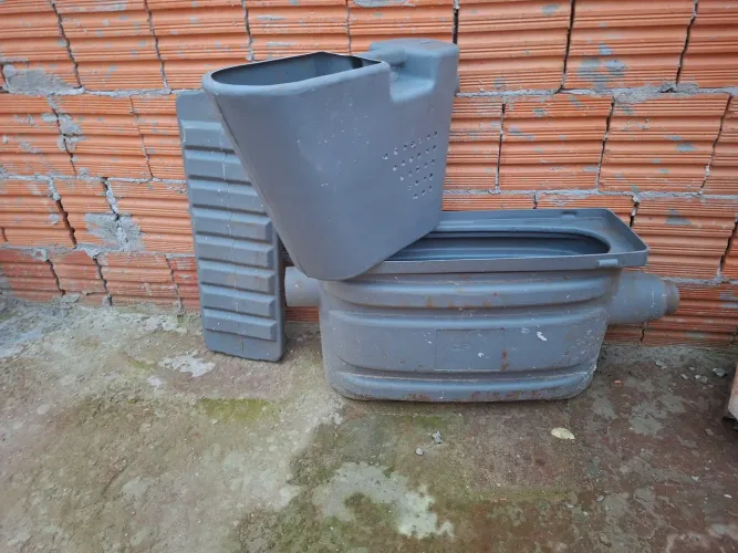 Caixa de gordura estreita