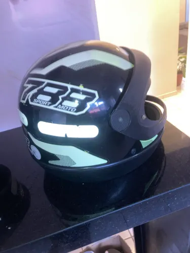 Capacete