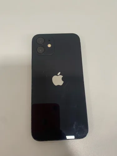 Vendo iPhone 12 só com a câmera da frente embaçado em perfeito estado .