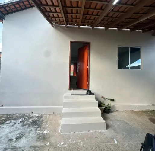 Vende-se casa na Pratinha Kf