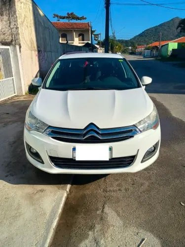 Citroen C4 Lounge Tendance 2.0 Flex 4P Mec. 2016