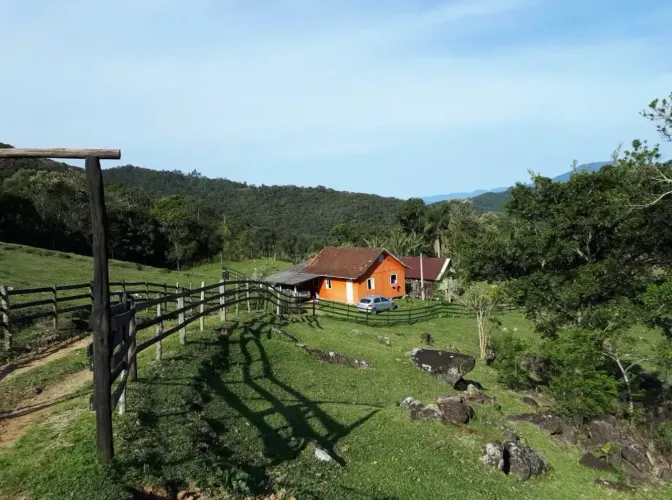 SÍTIO EM RIO MIGUEL - ÁGUAS MORNAS/SC