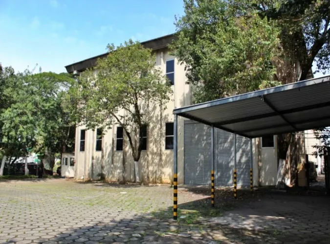 Galpão Industrial a venda com renda - Jurubatuba