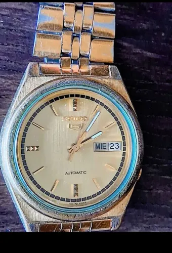 Relógio Seiko automático calibre 7009