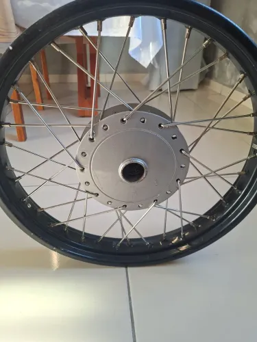 Roda dianteira titan e fam 150