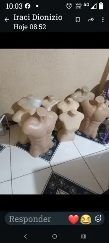 Vendo manequim de roupas .maquin sendo 6 corpo mas último e feminino