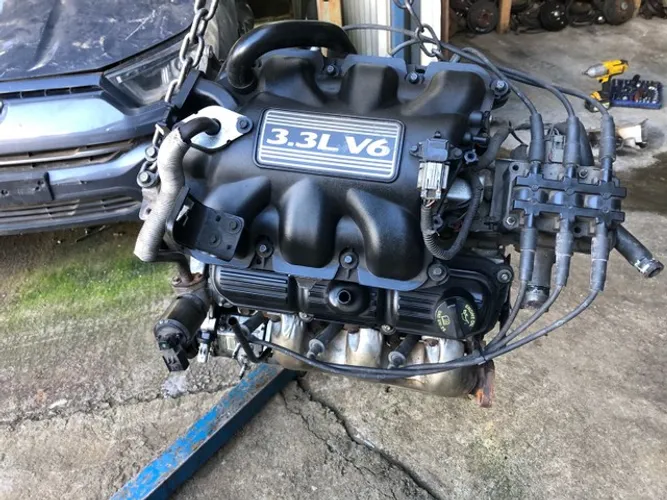 Motor parcial gran caravan 2005 3.3 original 