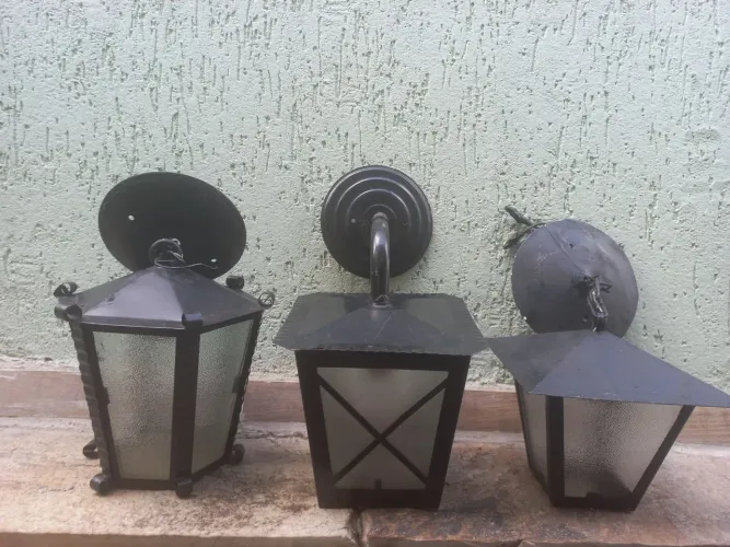 3 Luminárias arandelas antigas