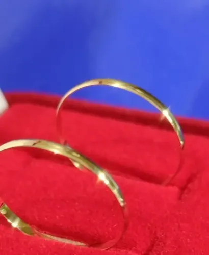 Anel de Noivado e Casamento Ouro 18 Kilates 1.20 Gramas 1 mm Boleadinha