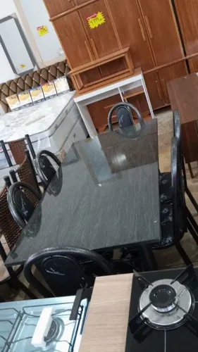 mesa seis cadeiras nova em oferta essa semana 