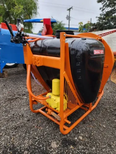 Pulverizador Acoplado Jacto Turbo Arbus 400-725, Ano 2005, Revisado