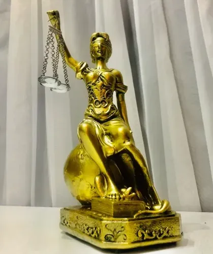 Decoração Para Escritório Estatueta Deusa Da Justiça Themis