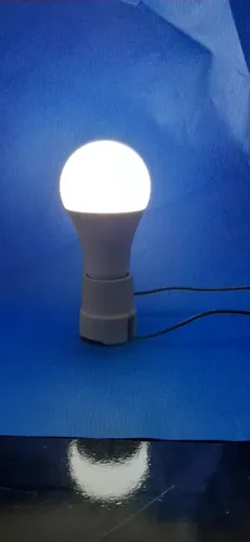 Lâmpada 9w 12V para Energia Solar ou 12w