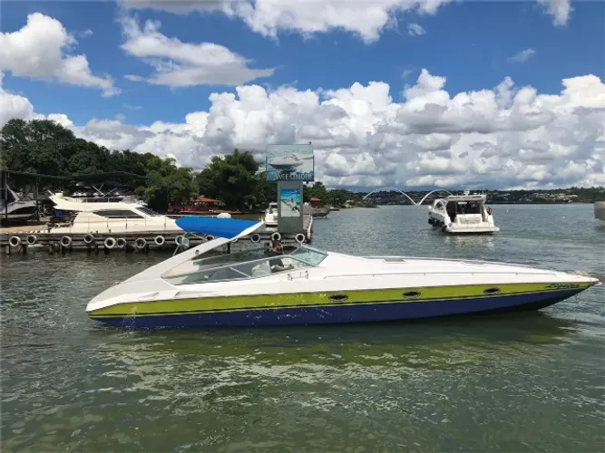 Lancha Magnum 42 offshore