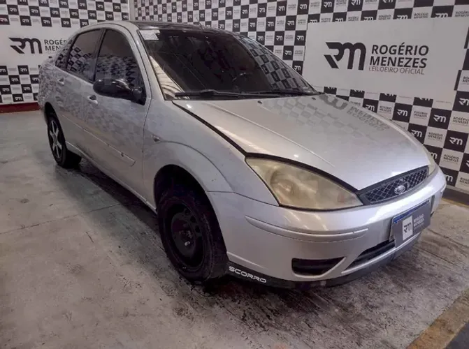 Sucata peças disponíveis ford focus 1.6 zetec motor cambio lataria