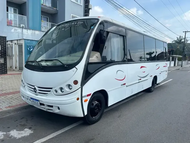 Motorhome montado em 2016 - Mercedes benz 914 ano 2003 turbo diesel - 6 pessoas 