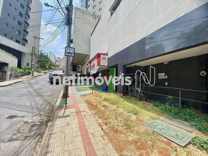 LOJA DE ESQUINA COM 2 PORTAS NO CENTRO COMERCIAL DO GRAJAÚ!