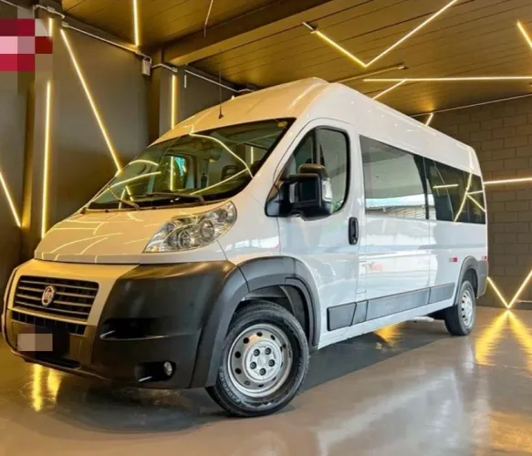 Van Passageiro Fiat Ducato ano 2021