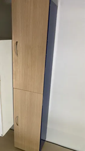 Roupeiro/ Móvel para quarto, cozinha, área de serviço em mdf amadeirado e azul laqueado