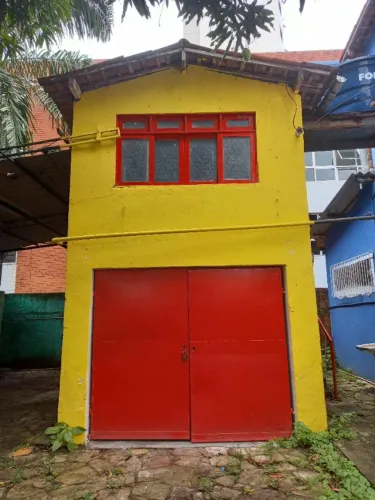 Al loja 70 m2 em Casa Forte s/ cond. R$ 1.800