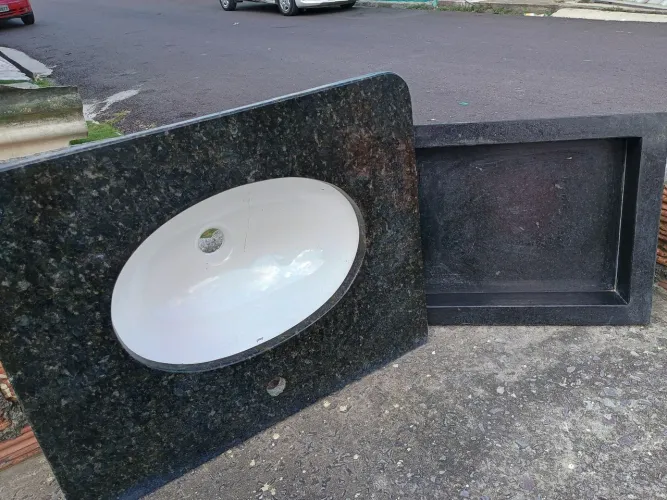 Pia de banheiro e Lins nova