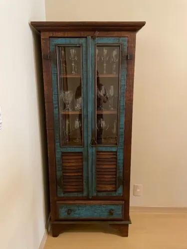 Armário cristaleira em madeira maciça estilo rústico, lindíssimo!