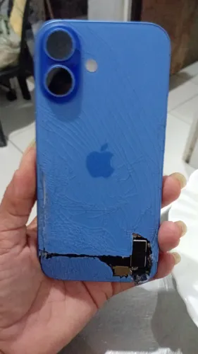 Vendo iphone 16 pra acetinada de peças 