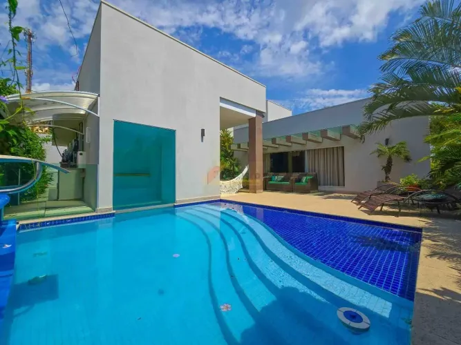 Casa à venda, 4 quartos, 3 suítes, 4 vagas, Liberdade - Divinópolis/MG