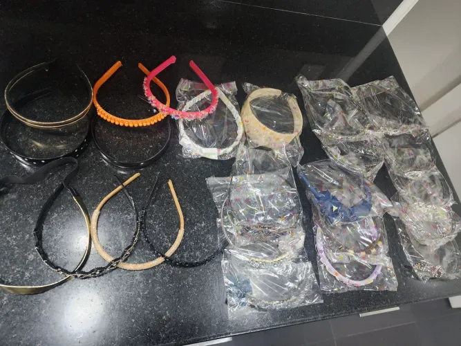 Lote de 24 tiaras de cabelo Frete grátis
