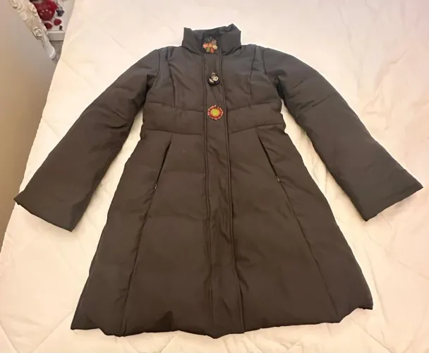 Casaco Feminino Elegante com Detalhes Florais