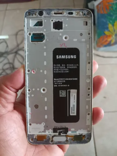Celular J7 Samsung retirada de peças 