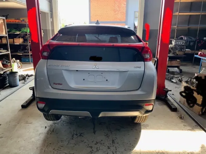 Peças Eclipse Cross 2021 Lanterna Airbag Motor Capo Farol Parachoque Arranque Radiador