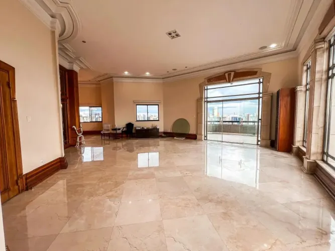 Cobertura no Palazzo Ducalle, 490m², 5 suites, 3 garagens, R$ 4.500.000,00 (Aceita financi