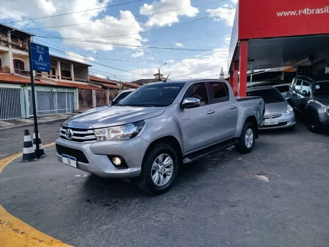 Toyota Hillux 2.8 4x4 TdI 2018. Realmente Nova!