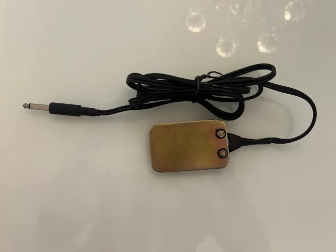 Pedal para máquina de tatuagem