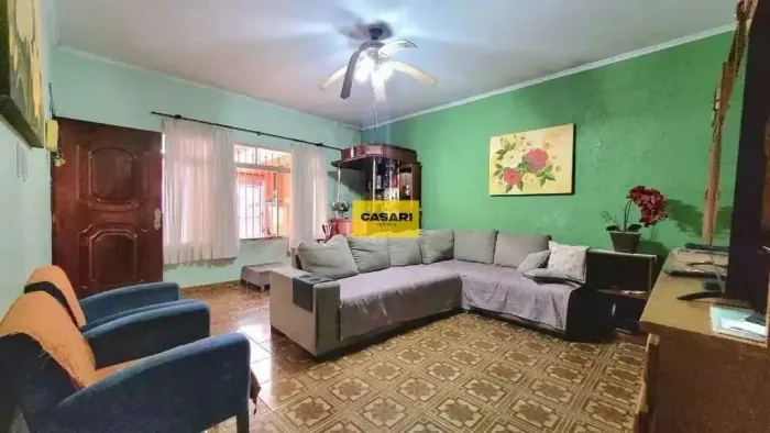 Casa à Venda na Vila Pires em Santo André com 3 Dormitórios, Edícula e 3 Vagas