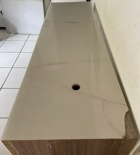 Vendo mesa de escritório