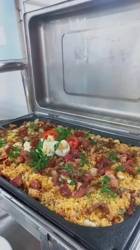 Cozinheiro/cozinheira/auxiliar de cozinha