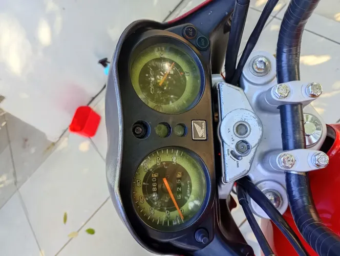 Vende- se valor 8.000
