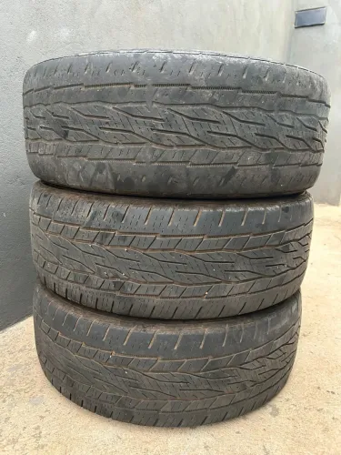 Pneus 225/55 r18 (jeep)