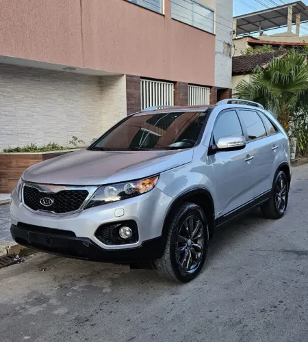 Kia Motors Sorento 3.5 V6 24V 278cv 4X4 Aut. 2013